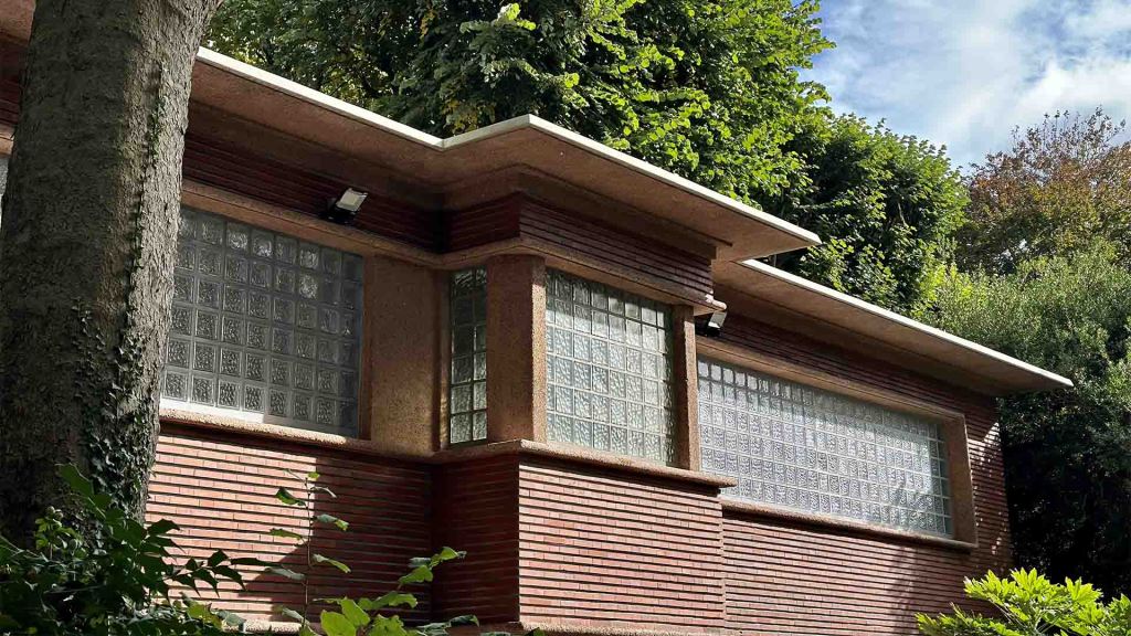 Poseur de briques de verre partout en France